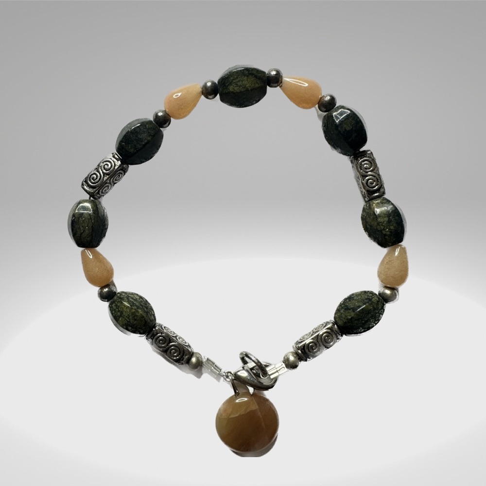 Beautiful Natural stone bracelet ( vintage style)
